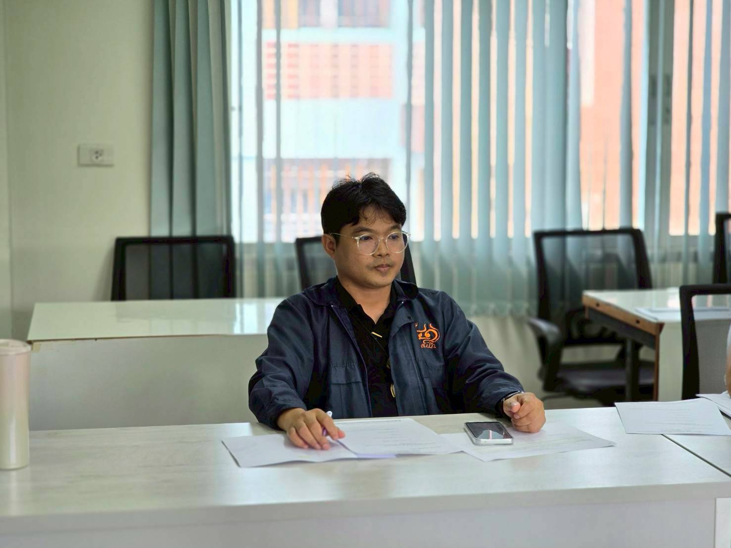 title - ปฏิรูปที่ดินจังหวัดเพชรบุรี ประชุมข้าราชการและเจ้าหน้าที่ สำนักงานการปฏิรูปที่ดินจังหวัดเพชรบุรี (ส.ก.ป.เพชรบุรี) ครั้งที่ 2/2569